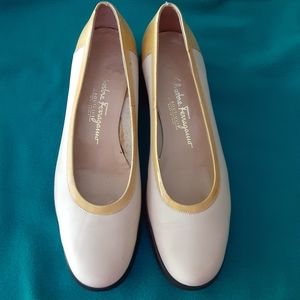 SALVATORE FERRAGAMO shoes, size 10B